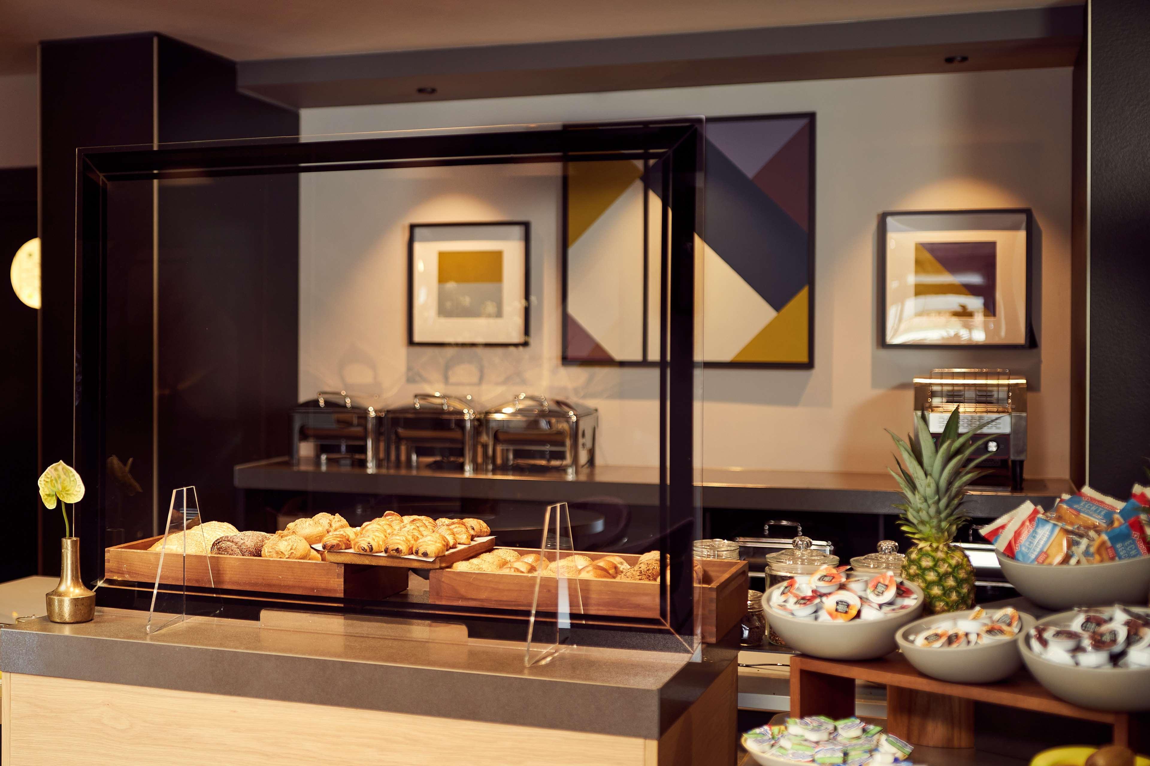 Park Plaza 4*